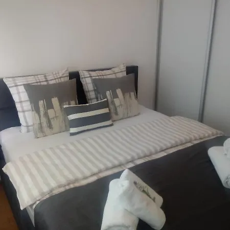 Apartment Aida Dida *
