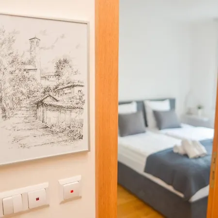 Apartment Aida Dida *
